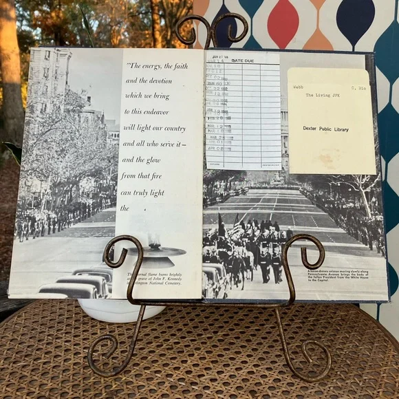 The Living JFK by Robert N. Webb Grosset & Dunlap 1964 USA Printed - Picture 12 of 14